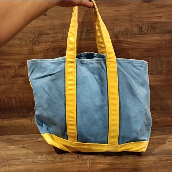 Ralph Lauren Tote Bag Used. Condition 8:10 - Picture 5 of 5